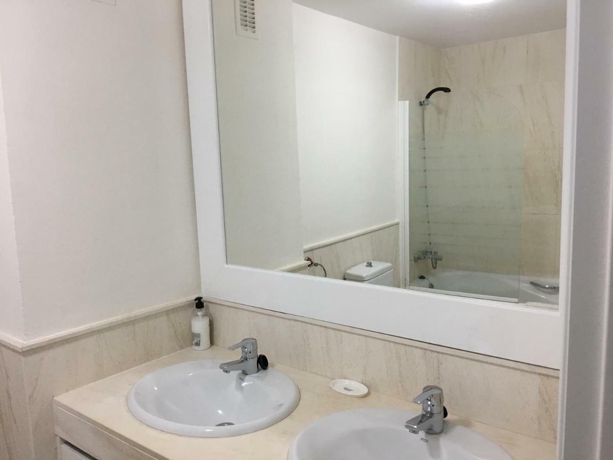 Mi Capricho A16 Beachfront Apartment Sitio de Calahonda Esterno foto