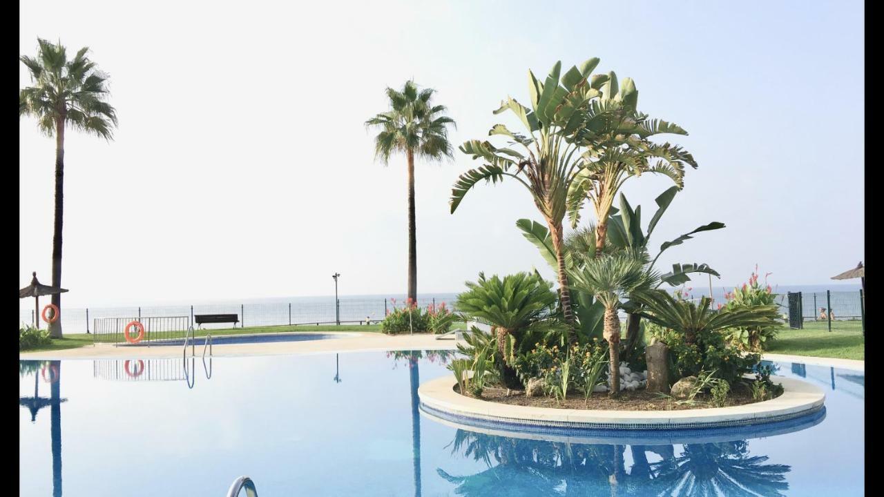 Mi Capricho A16 Beachfront Apartment Sitio de Calahonda Esterno foto