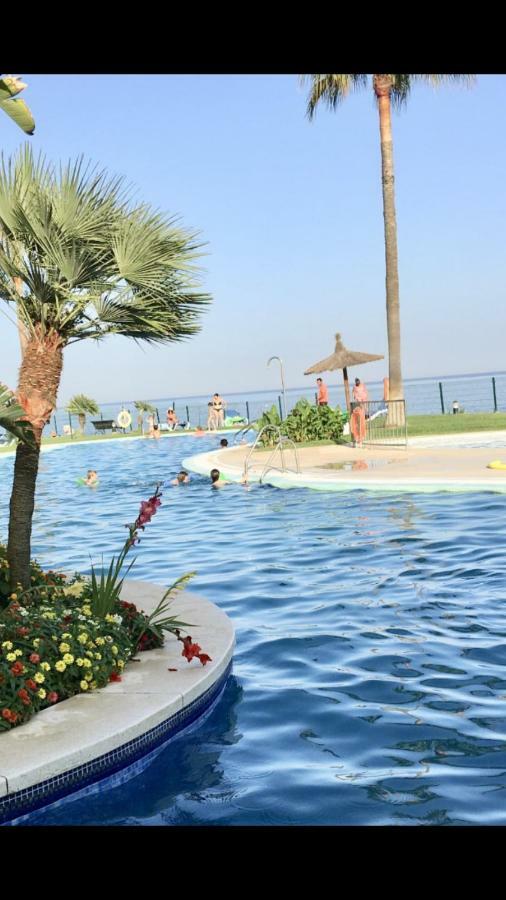 Mi Capricho A16 Beachfront Apartment Sitio de Calahonda Esterno foto