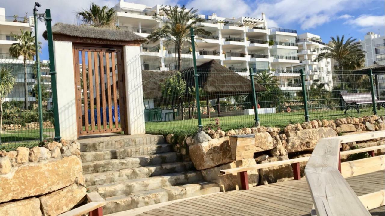Mi Capricho A16 Beachfront Apartment Sitio de Calahonda Esterno foto